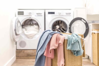 5 things you should never wash in warm water, according to the sleeping professionals